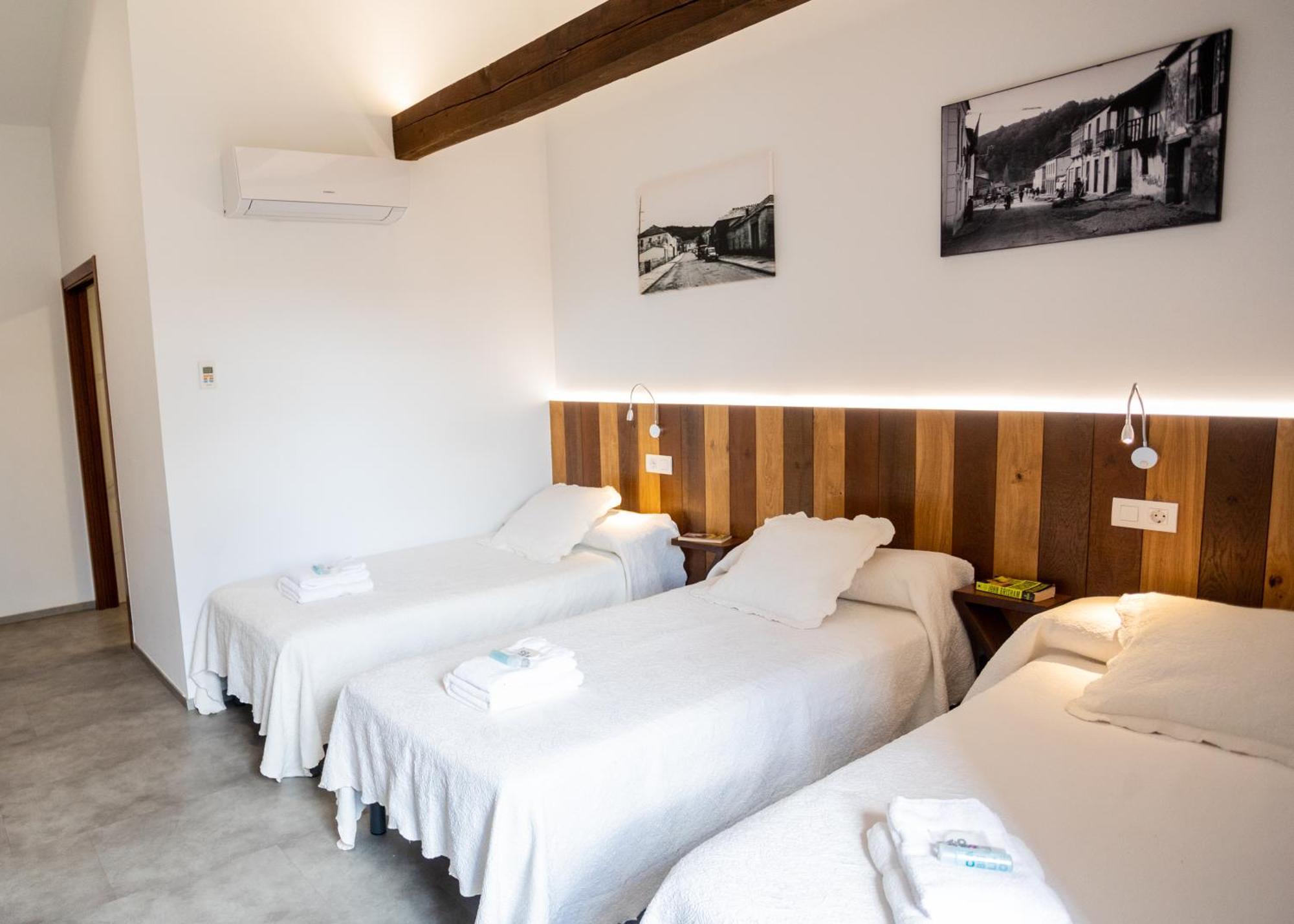 Hotel Complexo Xacobeo à Tríacastela Extérieur photo